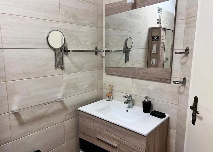 Daire Da Rocha Unique Design With Pool By Homing *